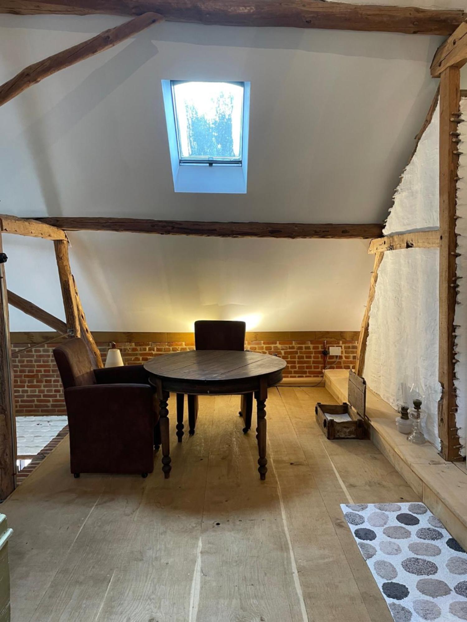 Hostal Art Of Einstein Diest Exterior foto